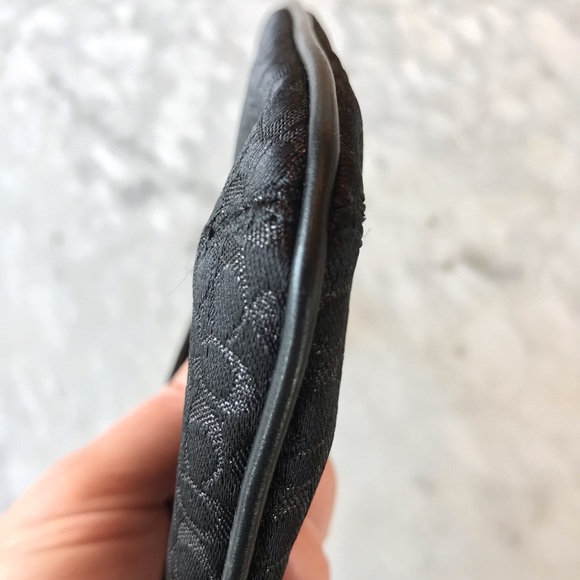 Coach | Small Signature Wristlet - Picture 5 of 6